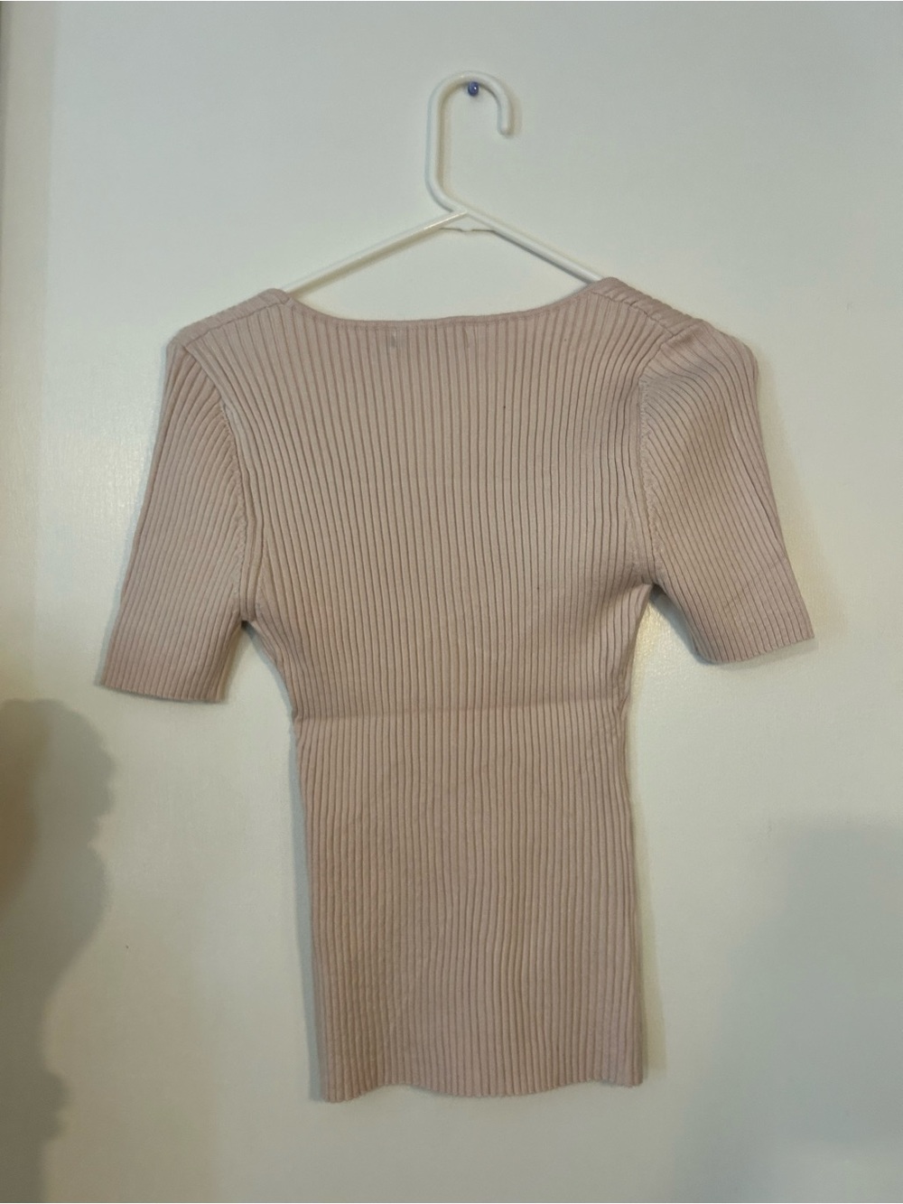 Zesica Scoop Neck Ribbed Short Sleeve Top - Light Beige - Picture 3 of 3